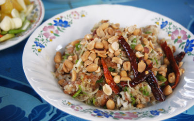 Recipe for Nam Khao – Lao crispy rice salad